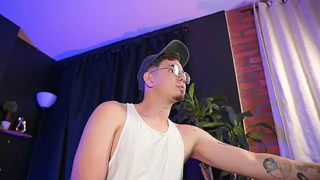 Leo Valmore online show from 02-01-26, 12:31