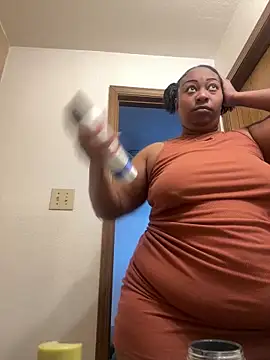 Snapshot of theesweetheart chatting on 02-02-26, 04:06 theesweetheart online show from 02-02-26, 04:06