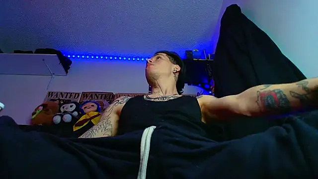 Snapshot of Anhony_Muscle chatting on 05-25-26, 03:18 Anhony Muscle online show from 05-25-26, 03:18