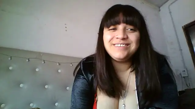 Snapshot of dulce_marrr chatting on 05-16-26, 03:11 dulce marrr online show from 05-16-26, 03:11