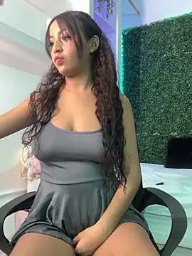 PaulaSweetFire  online show from 05-12-26, 11:02