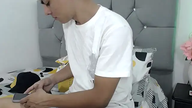 Loganjhonson19 online show from 02-06-26, 02:05