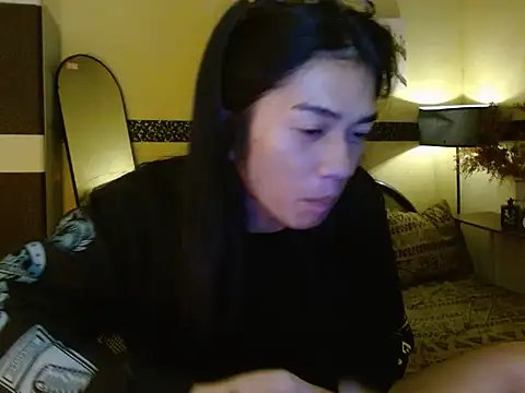 EnviousMaddie online show from 05-08-26, 02:33