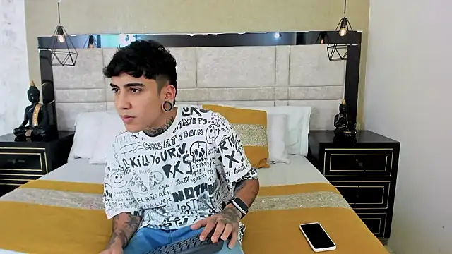 MarkOlsenn online show from 02-02-26, 08:18