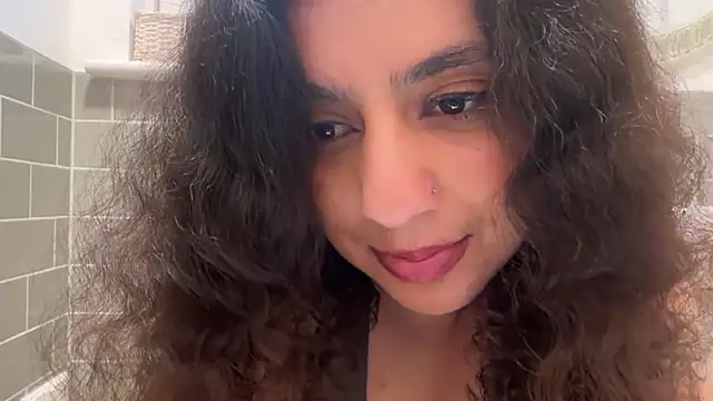 Snapshot of fayfay21@xh chatting on 02-13-26, 04:58 fayfay21xh online show from 02-13-26, 04:58