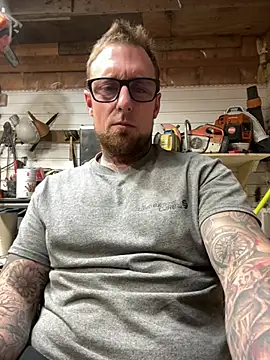 Snapshot of WIDBIGWHITECOCK chatting on 01-16-26, 05:22 WIDBIGWHITECOCK online show from 01-16-26, 05:22