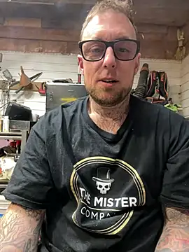 Snapshot of WIDBIGWHITECOCK chatting on 02-01-26, 05:06 WIDBIGWHITECOCK online show from 02-01-26, 05:06