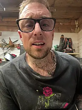 Snapshot of WIDBIGWHITECOCK chatting on 02-03-26, 06:22 WIDBIGWHITECOCK online show from 02-03-26, 06:22