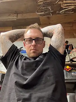 Snapshot of WIDBIGWHITECOCK chatting on 02-17-26, 05:26 WIDBIGWHITECOCK online show from 02-17-26, 05:26