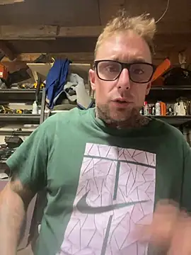 Snapshot of WIDBIGWHITECOCK chatting on 07-31-26, 05:29 WIDBIGWHITECOCK online show from 07-31-26, 05:29