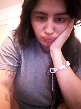 Snapshot of Tiffany06 chatting on 03-09-26, 12:09 Tiffany06 online show from 03-09-26, 12:09