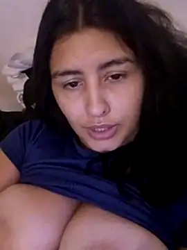 Snapshot of Tiffany06 chatting on 03-12-26, 12:11 Tiffany06 online show from 03-12-26, 12:11