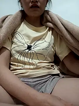 yumyum112 online show from 03-14-26, 01:49