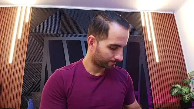 Snapshot of lorenzo_walker_1 chatting on 02-11-26, 05:29 lorenzo walker 1 online show from 02-11-26, 05:29