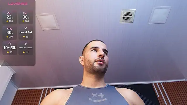 Snapshot of lorenzo_walker_1 chatting on 02-18-26, 05:20 lorenzo walker 1 online show from 02-18-26, 05:20