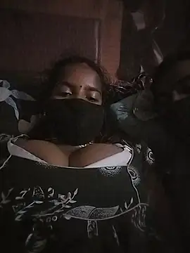 Snapshot of Hot_Riyajanu chatting on 02-17-26, 04:13 Hot Riyajanu online show from 02-17-26, 04:13