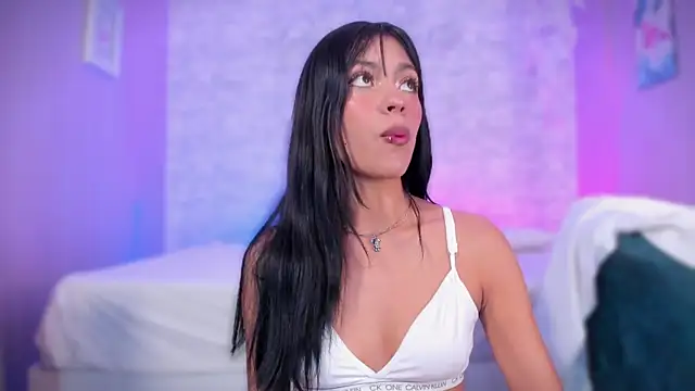 Snapshot of ayla_lux chatting on 02-14-26, 05:37 ayla lux online show from 02-14-26, 05:37