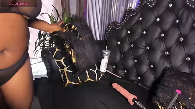 EbonyTanisha online show from 05-05-26, 11:40