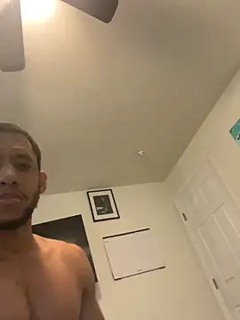 Snapshot of mannib_39 chatting on 02-04-26, 04:57 mannib 39 online show from 02-04-26, 04:57