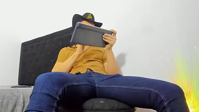 Snapshot of camilo_model chatting on 02-26-26, 01:37 camilo model online show from 02-26-26, 01:37