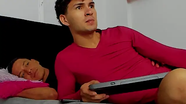 camilo model online show from 05-13-26, 12:30