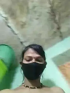 Snapshot of Miss__soniya106 chatting on 02-13-26, 05:36 Miss soniya106 online show from 02-13-26, 05:36