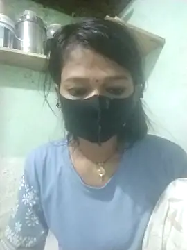 Snapshot of Miss__soniya106 chatting on 05-08-26, 12:27 Miss soniya106 online show from 05-08-26, 12:27