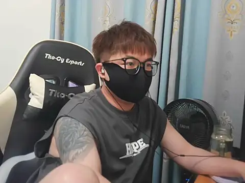 GaryWong02 online show from 02-06-26, 01:47