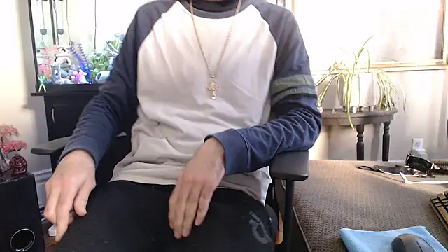 Snapshot of EspanolVato chatting on 02-25-26, 10:19 EspanolVato online show from 02-25-26, 10:19