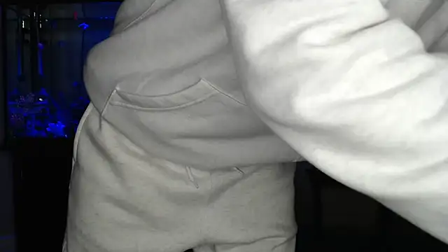 Snapshot of EspanolVato chatting on 02-27-26, 10:37 EspanolVato online show from 02-27-26, 10:37