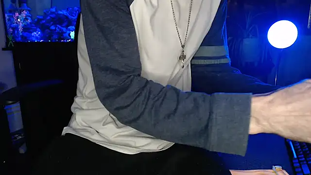 Snapshot of EspanolVato chatting on 03-12-26, 09:15 EspanolVato online show from 03-12-26, 09:15