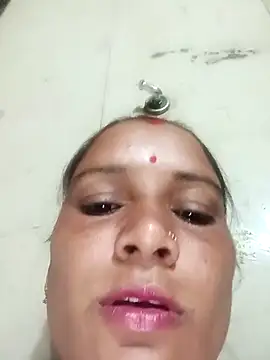 Hot hiuj online show from 01-16-26, 09:35