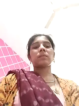 Hot ree85 online show from 02-21-26, 04:46