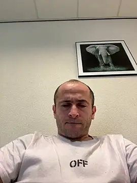 Majestik1 online show from 02-02-26, 02:16