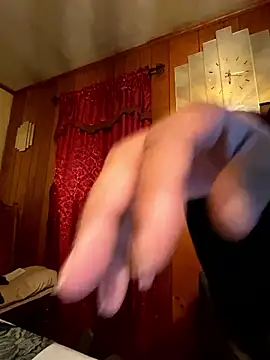 Snapshot of mrsparker1984 chatting on 01-18-26, 11:14 mrsparker1984 online show from 01-18-26, 11:14