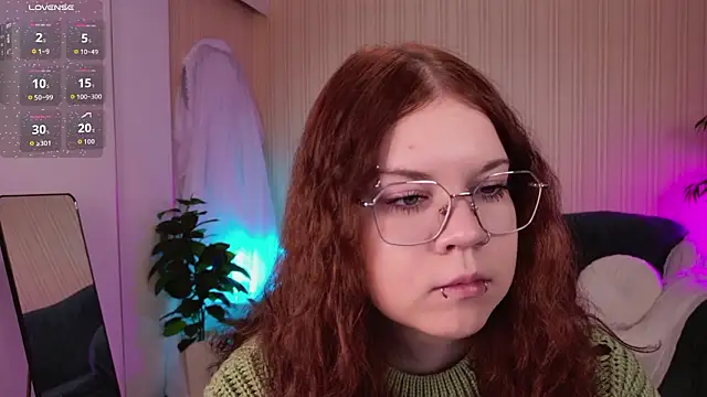 Snapshot of A_Lot_of_Bunny chatting on 02-28-26, 07:09 A Lot of Bunny online show from 02-28-26, 07:09