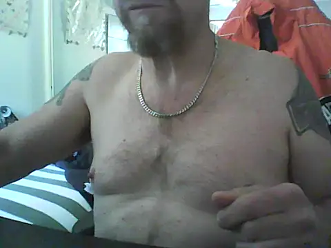 Snapshot of loudandproud chatting on 06-22-26, 01:18 loudandproud online show from 06-22-26, 01:18