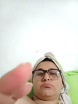 Snapshot of natalliecoopers chatting on 03-12-26, 12:50 natalliecoopers online show from 03-12-26, 12:50