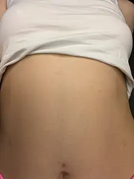 Snapshot of SkylineBliss chatting on 03-07-26, 02:41 SkylineBliss online show from 03-07-26, 02:41