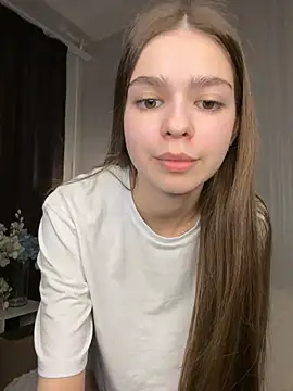 Snapshot of SkylineBliss chatting on 07-10-26, 02:08 SkylineBliss online show from 07-10-26, 02:08