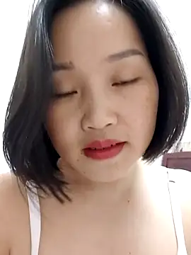   BingBing   online show from 04-01-26, 10:49