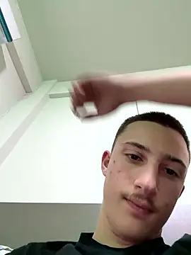 chrisst32 online show from 01-11-26, 09:42