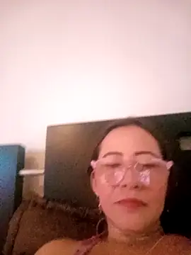 Salome 69 online show from 05-10-26, 02:33