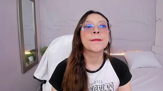 lanna 18  online show from 04-30-26, 11:27