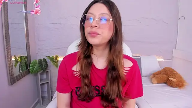 lanna 18  online show from 05-07-26, 11:48