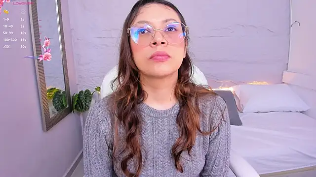 lanna 18  online show from 06-18-26, 11:47