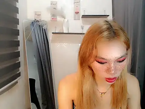 Snapshot of WildHotshemale chatting on 01-14-26, 09:15 WildHotshemale online show from 01-14-26, 09:15