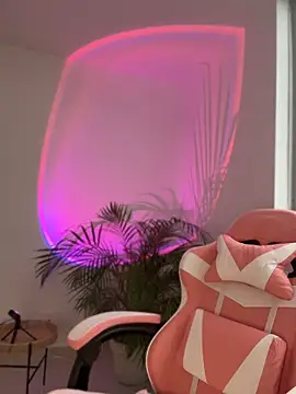 alesziarose  online show from 05-10-26, 10:48