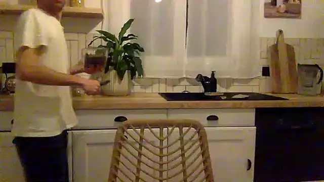 Snapshot of YoungFrenchDick chatting on 02-12-26, 08:15 YoungFrenchDick online show from 02-12-26, 08:15