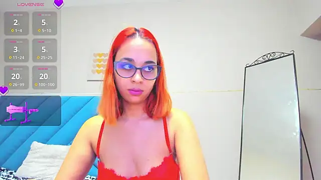 Snapshot of anna_taylor_ chatting on 02-11-26, 08:03 anna taylor online show from 02-11-26, 08:03